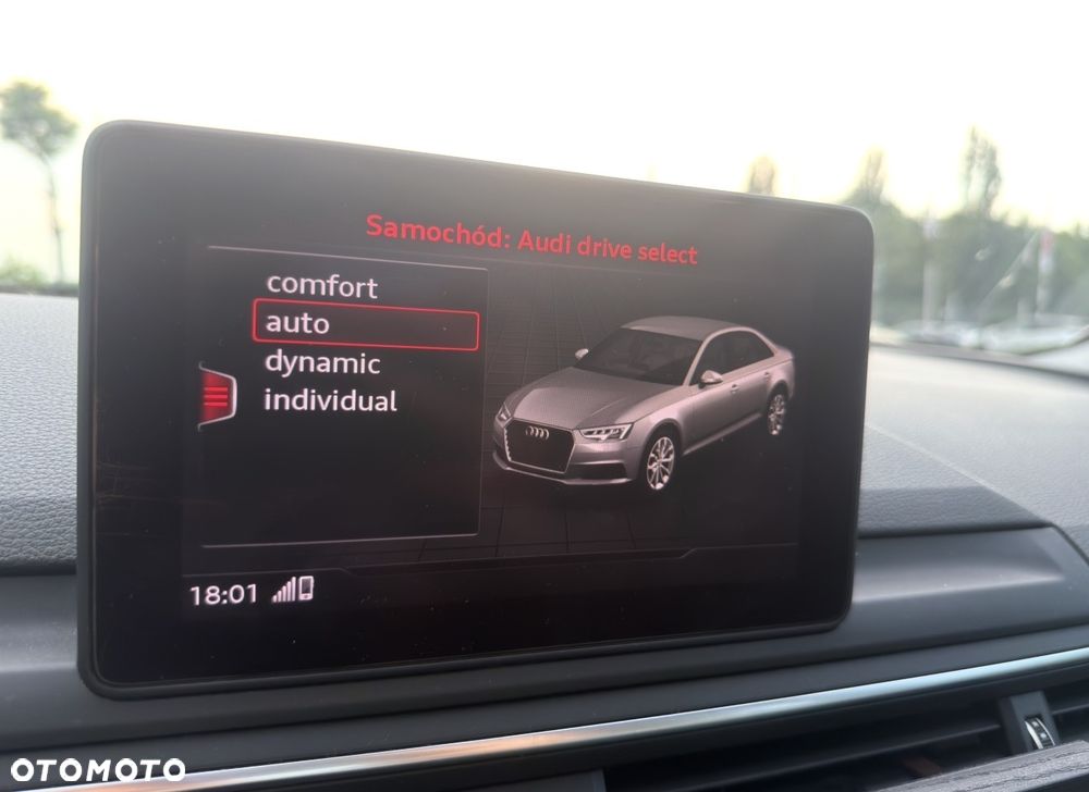Audi A4 Limousine - 32