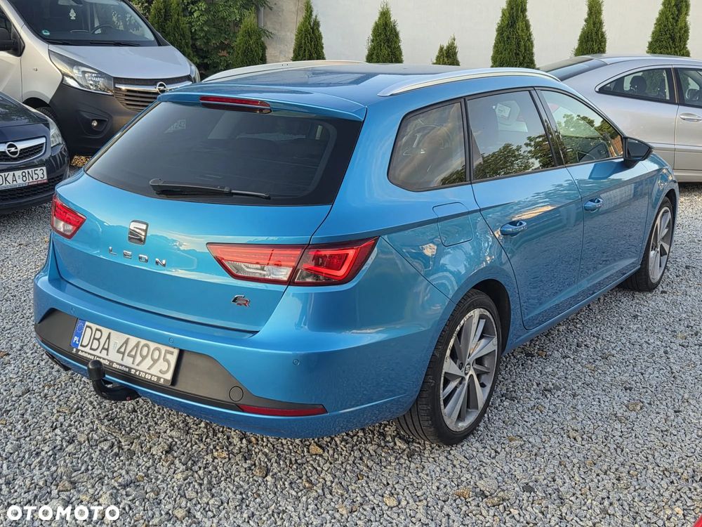 Seat Leon 2.0 TDI FR Black S&S DSG - 4