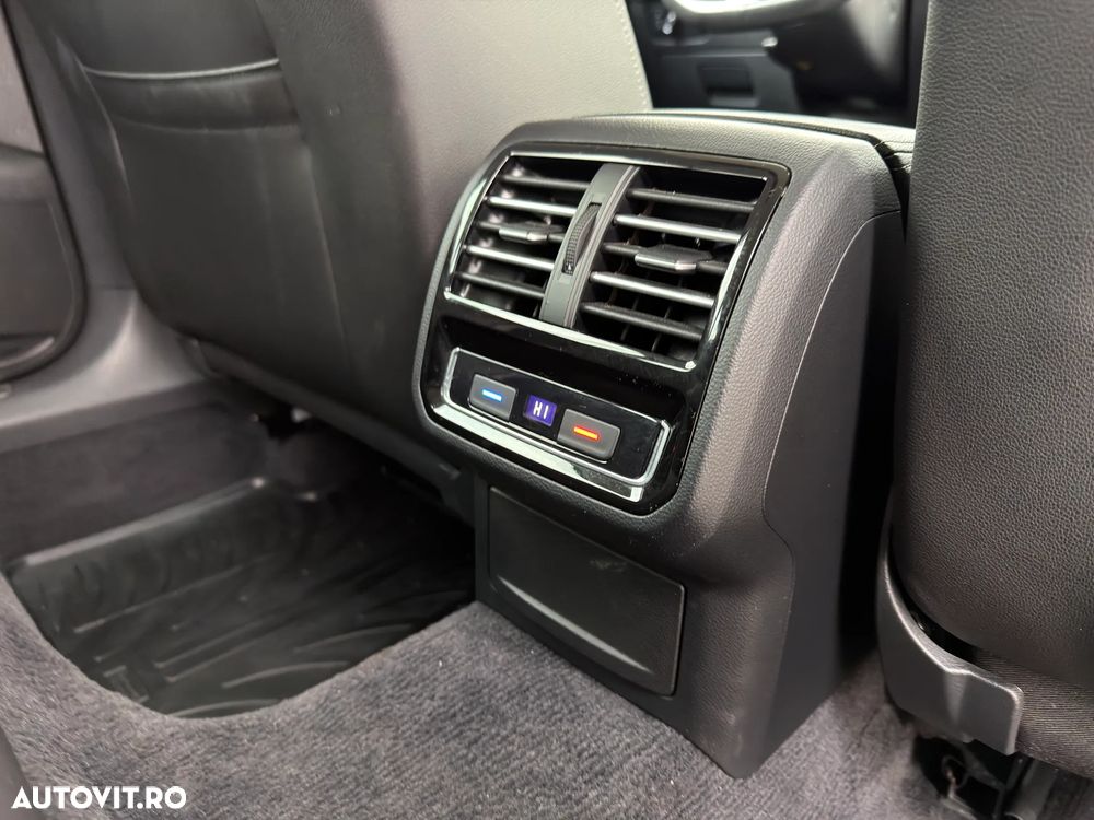 Volkswagen Passat Alltrack 2.0 TDI DSG 4Motion - 34