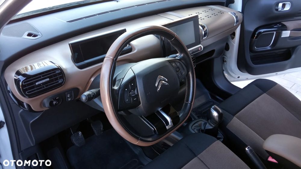 Citroën C4 Cactus - 19