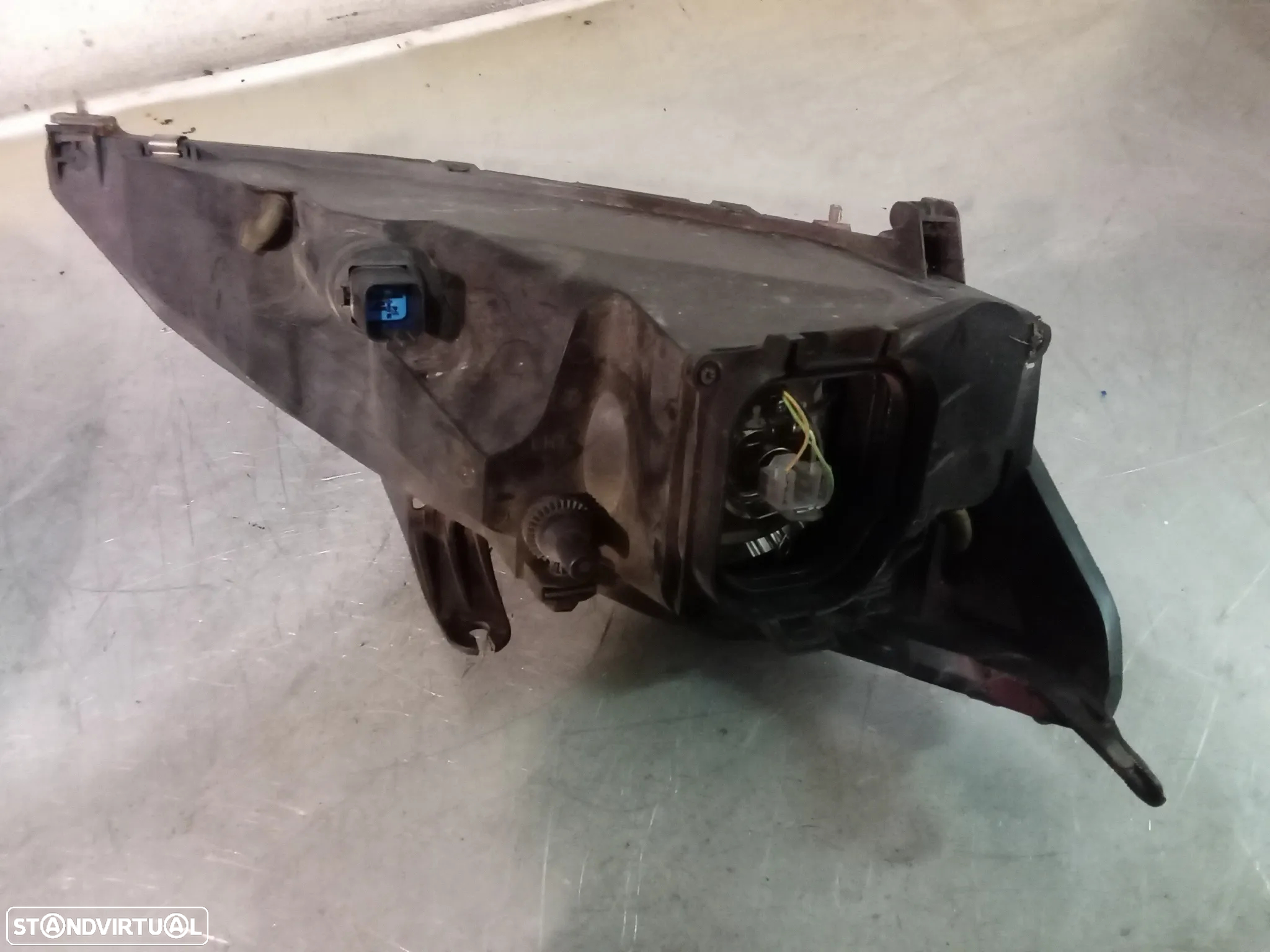 ÓTICA / FAROL FORD FOCUS MK1 - 98-01 - ESQUERDO / DIREITO - 4