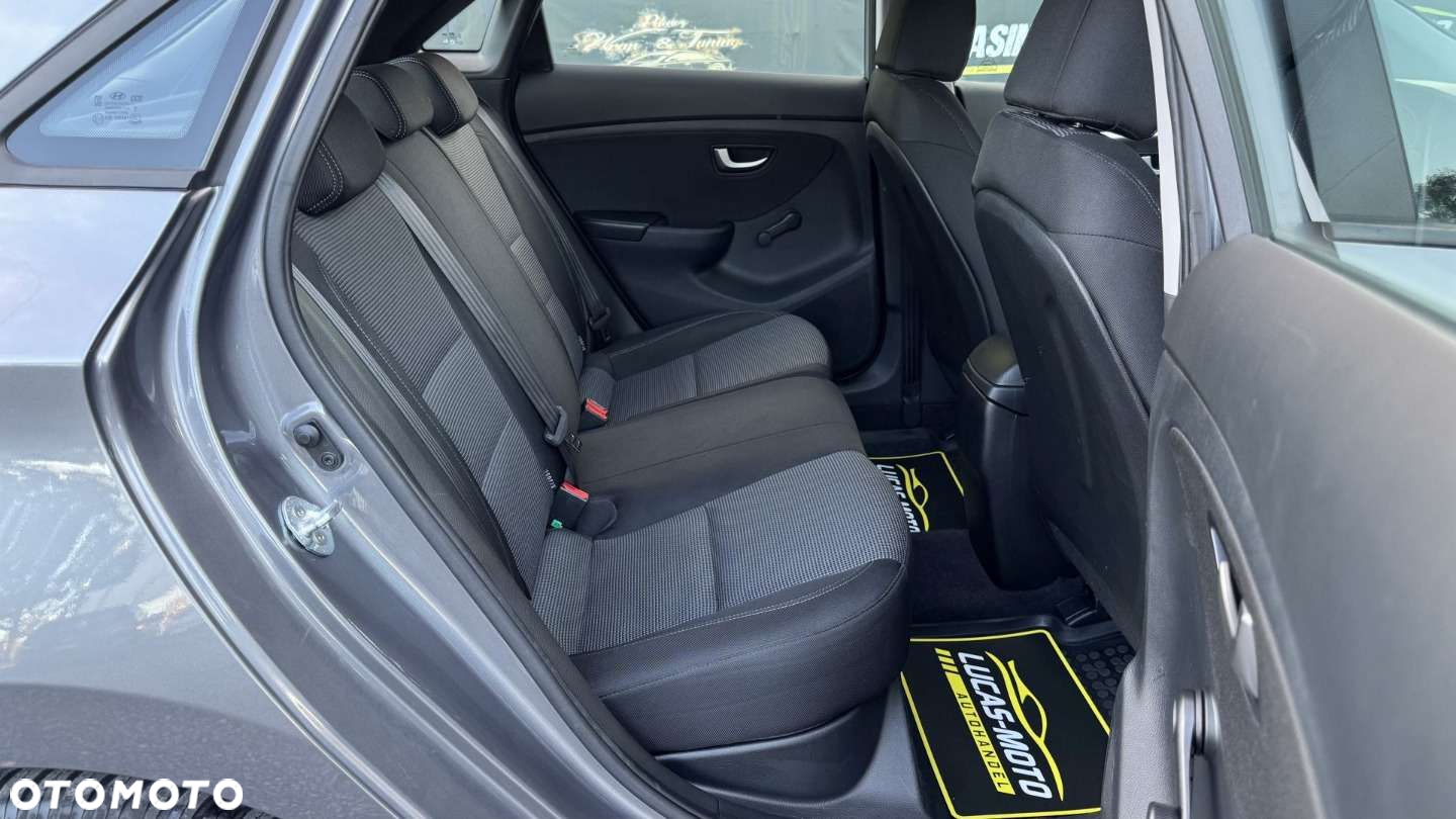 Hyundai i30 - 27