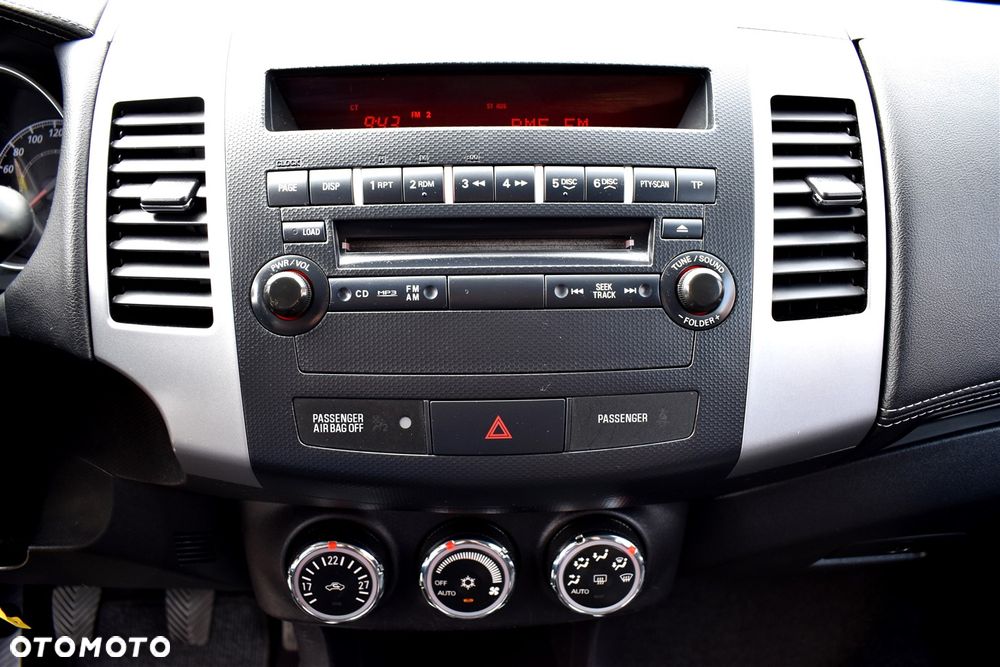 Mitsubishi Outlander 2.0 2WD Diamant Edition - 30