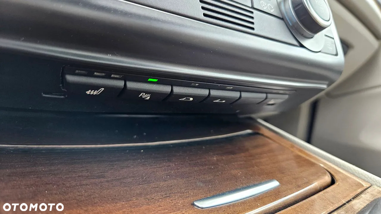 BMW Seria 1 120d DPF Edition Sport - 10