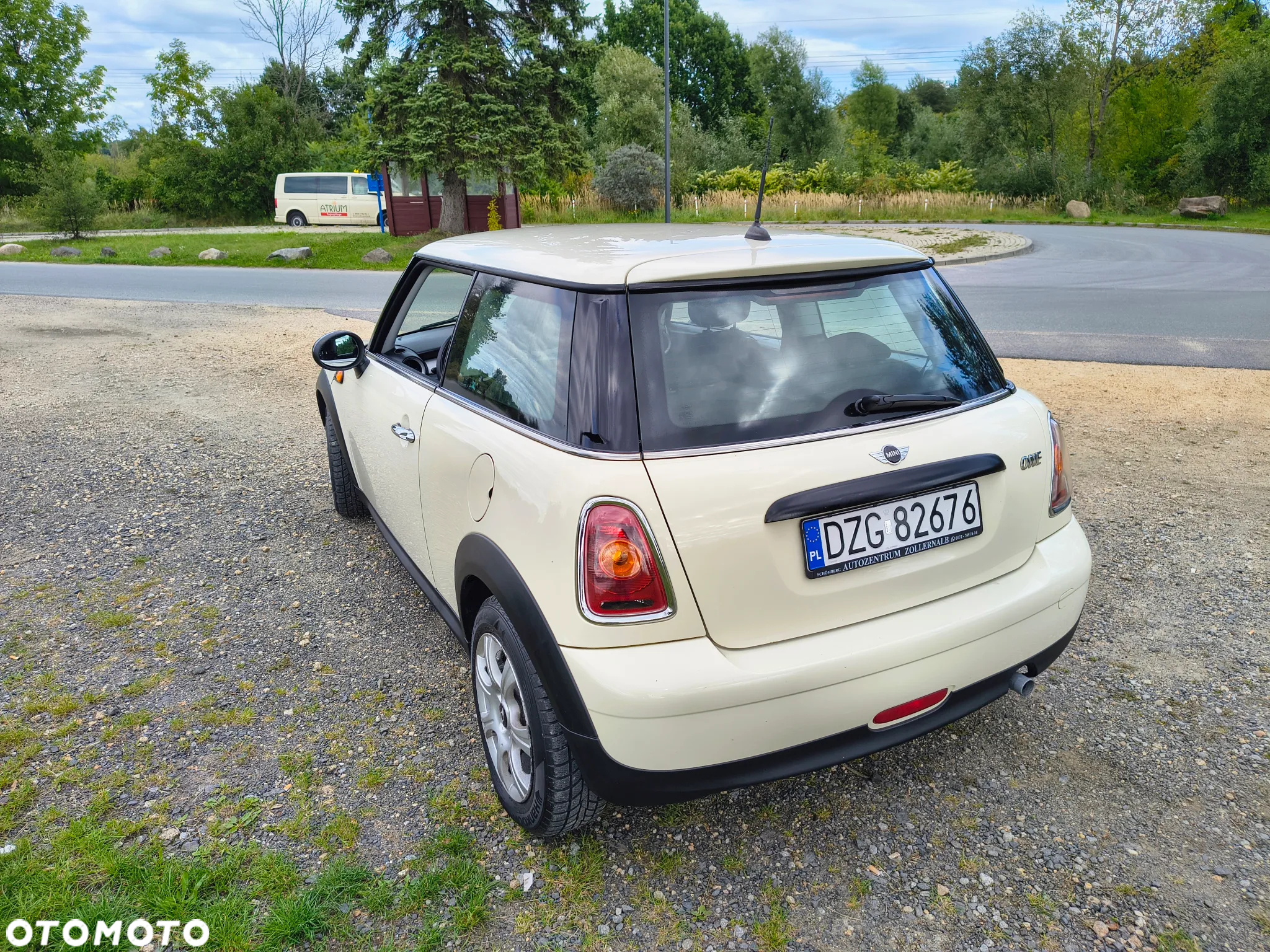 MINI ONE Standard - 16