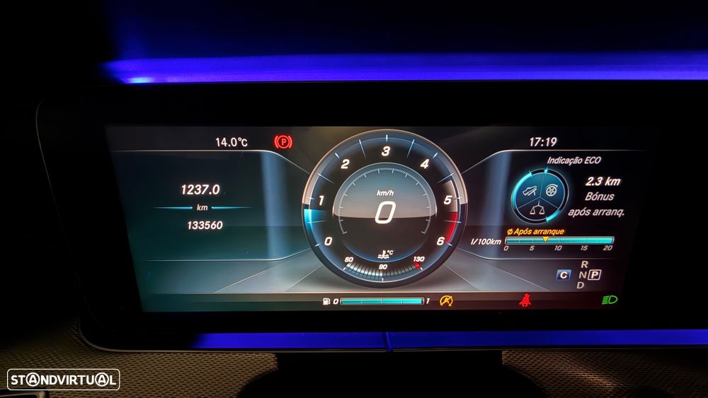 Mercedes-Benz E 220 d AMG Line - 43