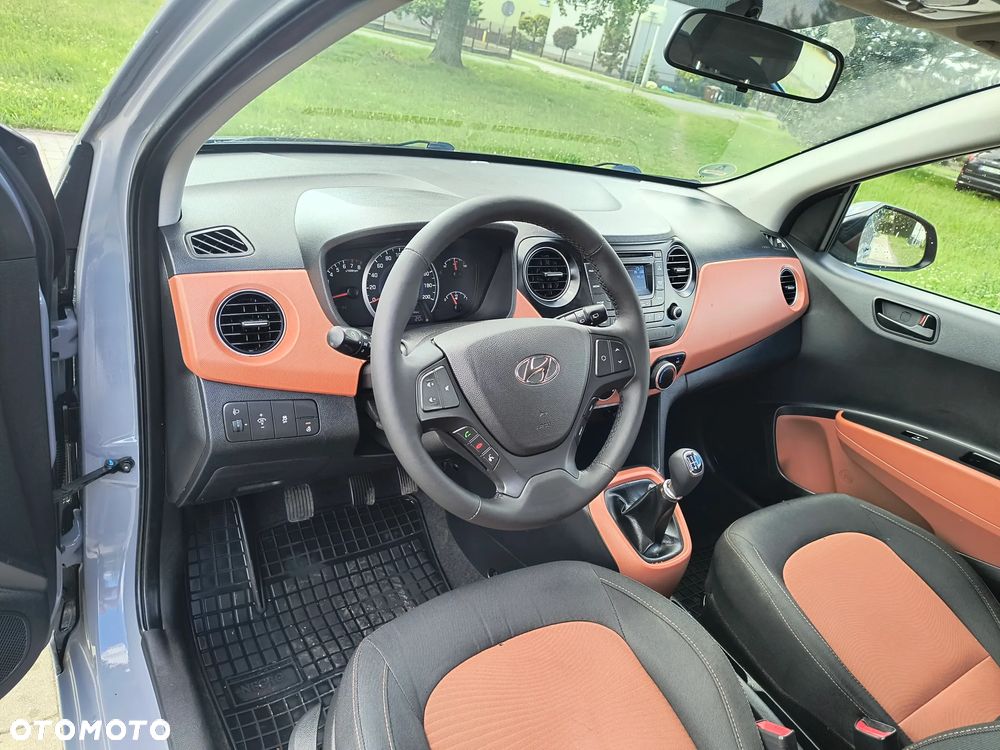 Hyundai i10 1.0 BlueDrive Black Line - 9