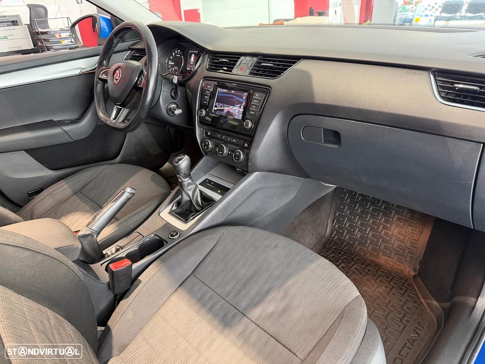 Skoda Octavia Break 1.6 TDi Active - 14