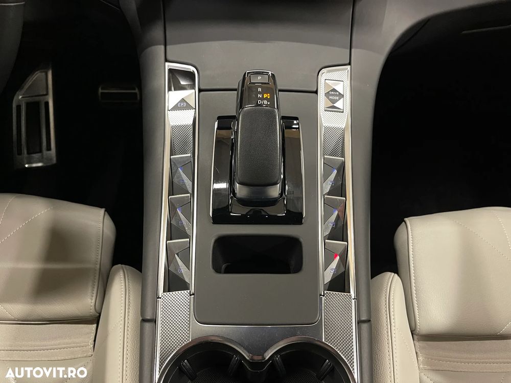 DS Automobiles DS 7 Crossback - 26
