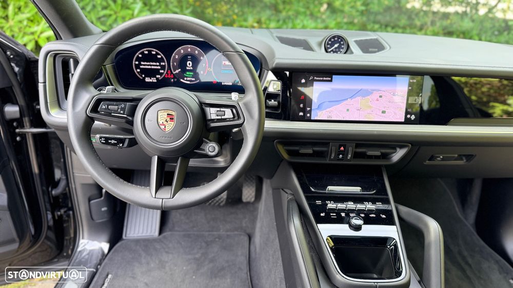 Porsche Cayenne Coupé E-Hybrid - 13
