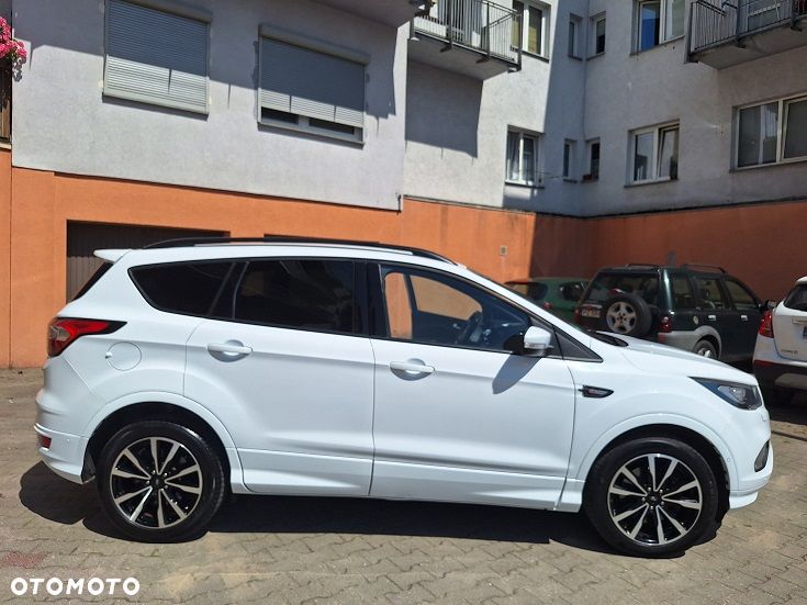Ford Kuga 2.0 TDCi 2x4 ST-Line - 10
