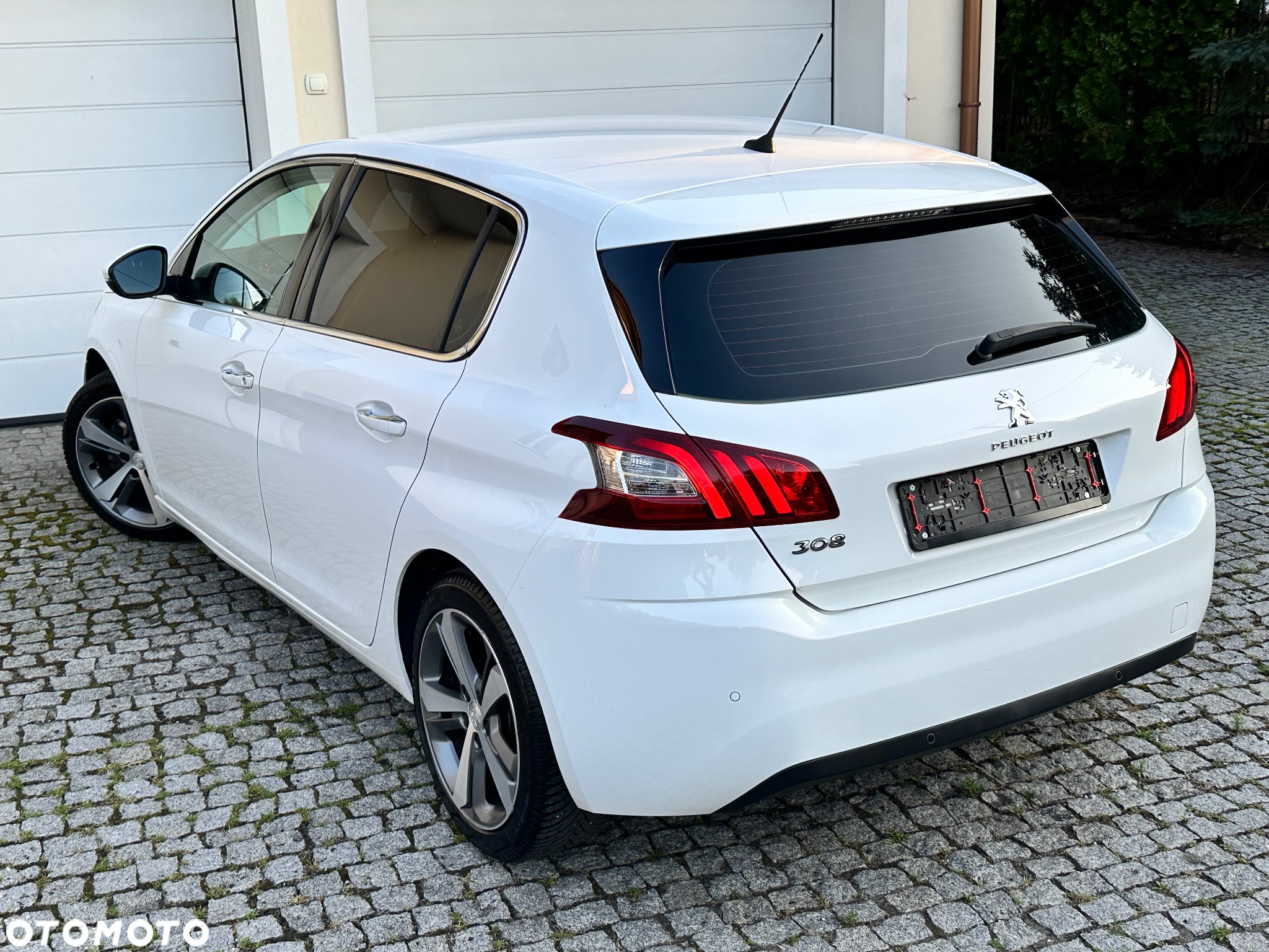 Peugeot 308 SW e-HDi FAP 115 Stop&Start Business Line Niveau 1 - 14