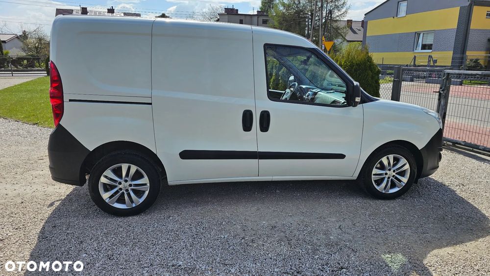 Opel Combo - 19