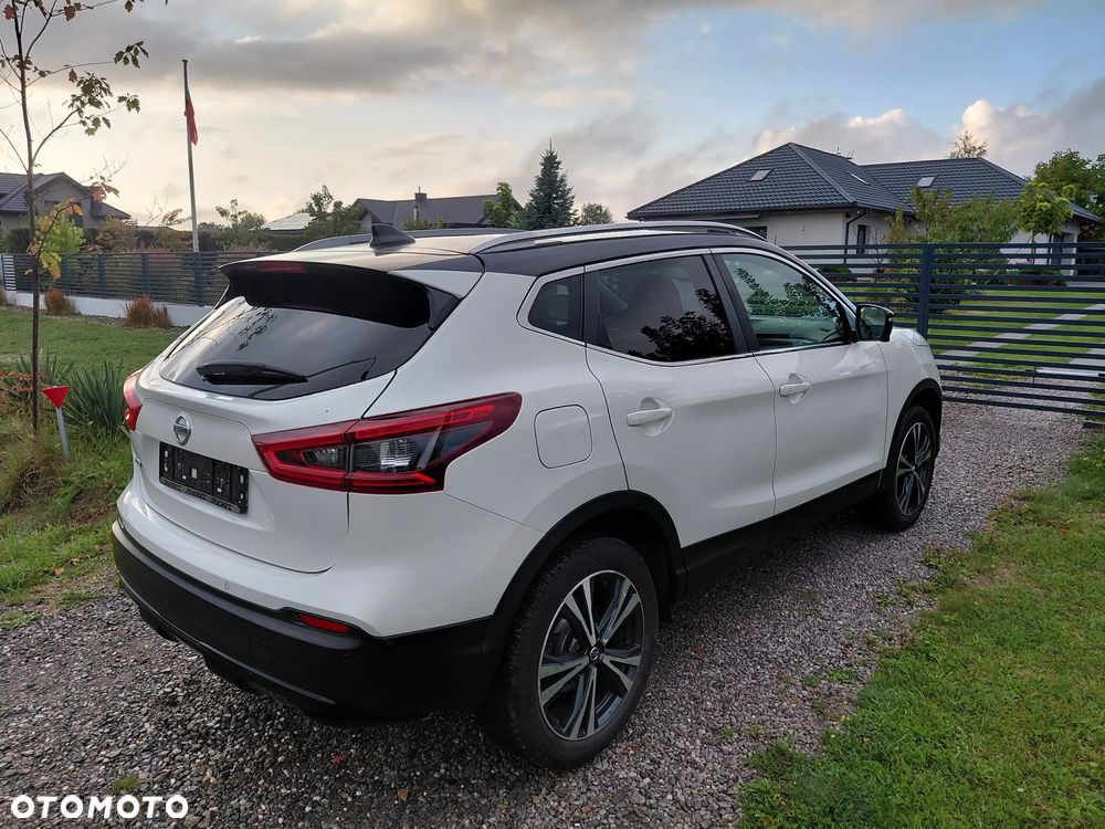 Nissan Qashqai 1.3 DIG-T SHIRO - 6