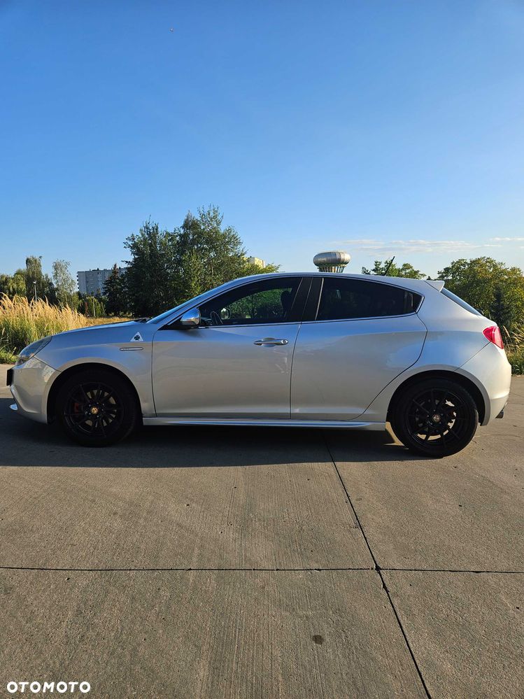 Alfa Romeo Giulietta - 2