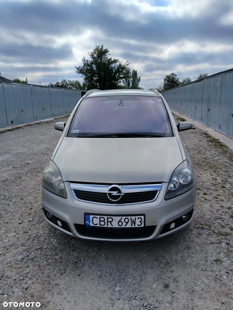 Opel Zafira - 4