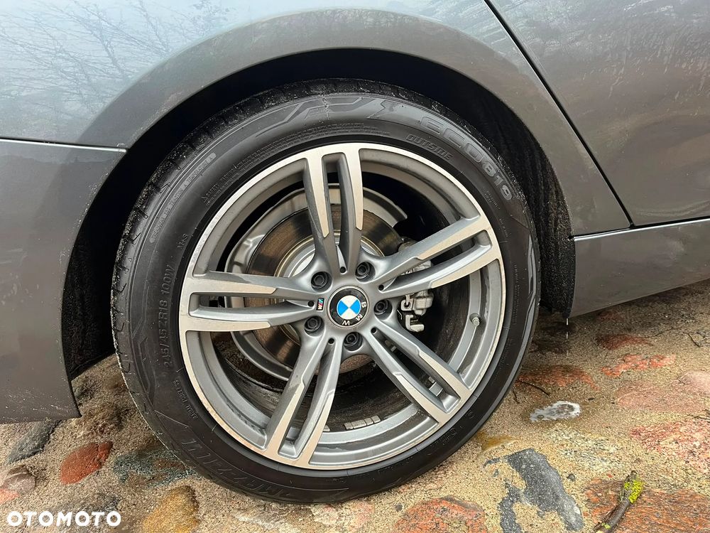 BMW 3GT 330i xDrive - 6
