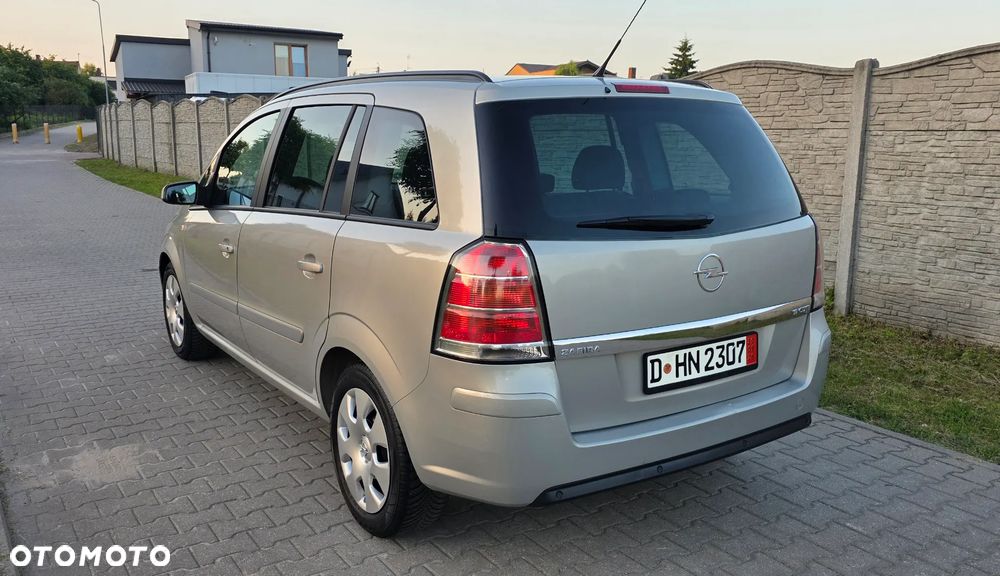 Opel Zafira 1.9 CDTI Edition Plus - 10