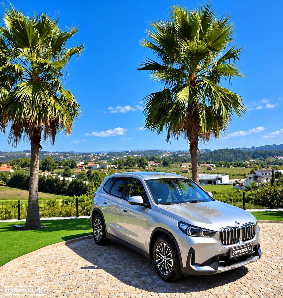 BMW iX1 xDrive30 — photo 5