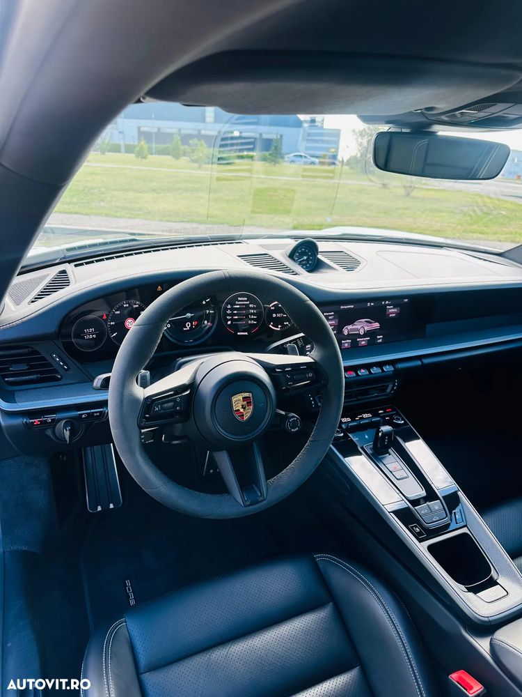 Porsche 992 - 14