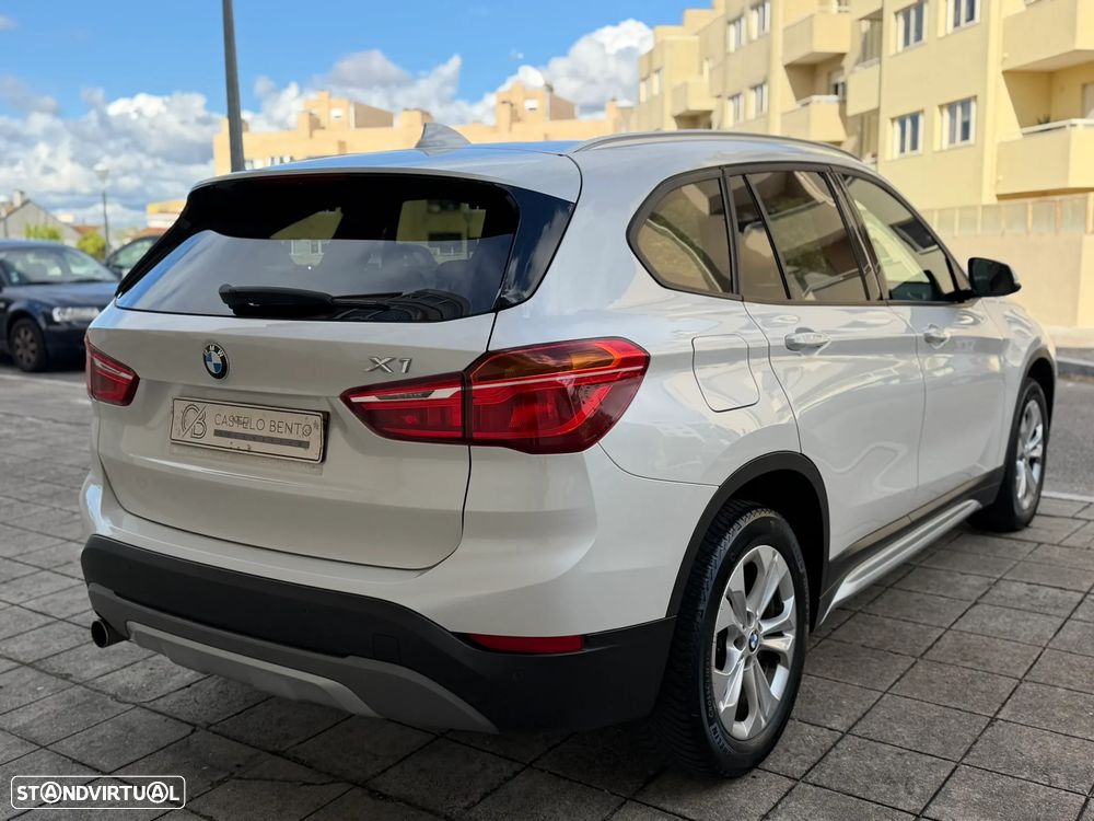 BMW X1 18 d sDrive xLine - 4