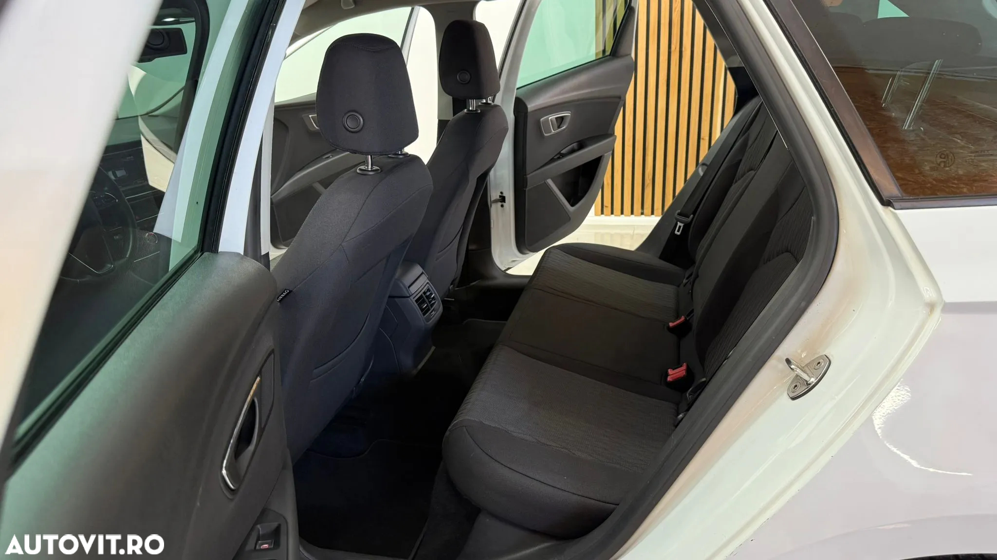 Seat Leon ST 1.6 TDI Ecomotive Style - 17
