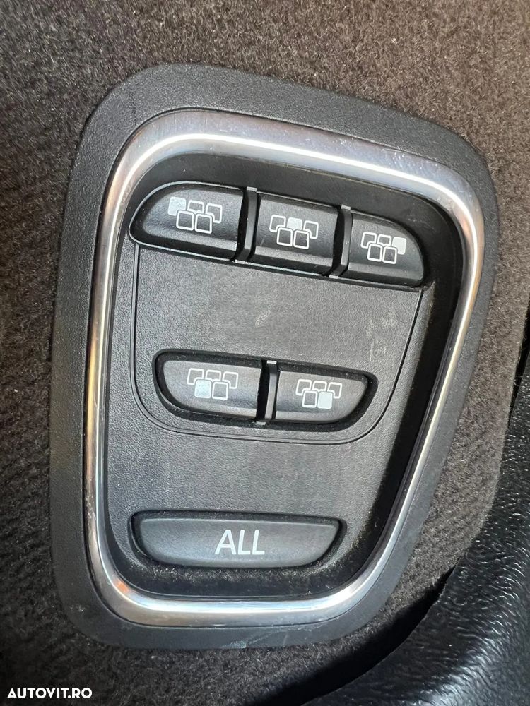 Renault Espace Energy dCi 160 EDC Initiale Paris - 4