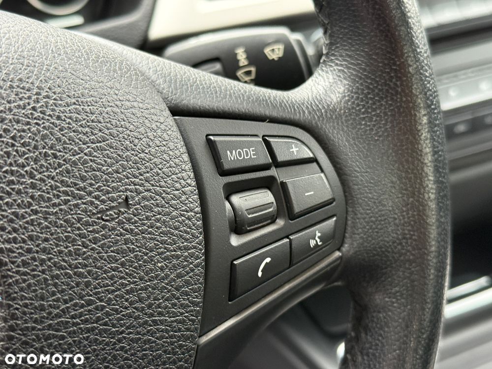 BMW Seria 3 316d - 34