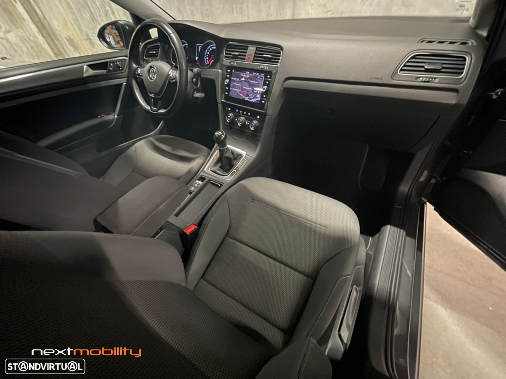 VW Golf Variant 1.6 TDi Confortline - 11