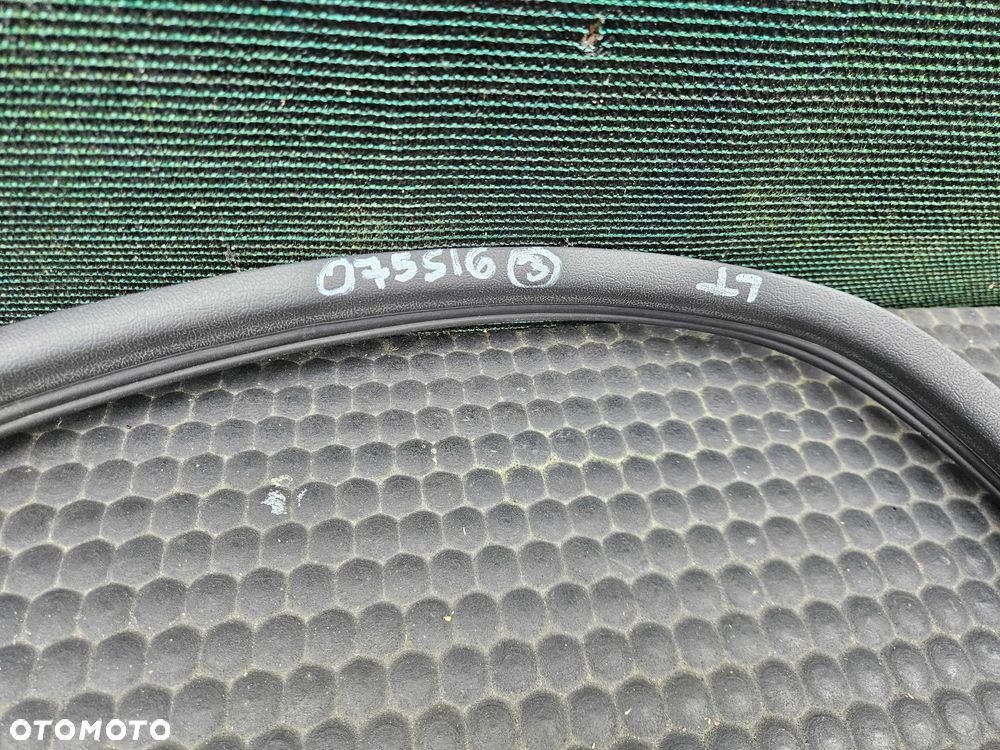 Uszczelka Guma Drzwi Tył Tylna Karoseryjna Karoseria Skoda Octavia I 1 Kombi Combi 2001r - 3