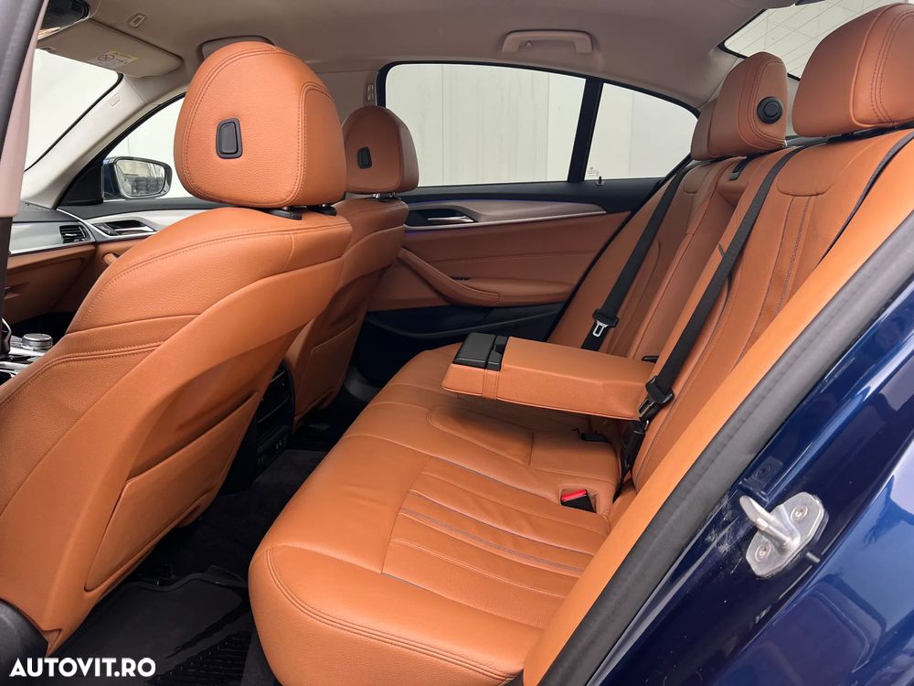 BMW Seria 5 520d xDrive AT - 9