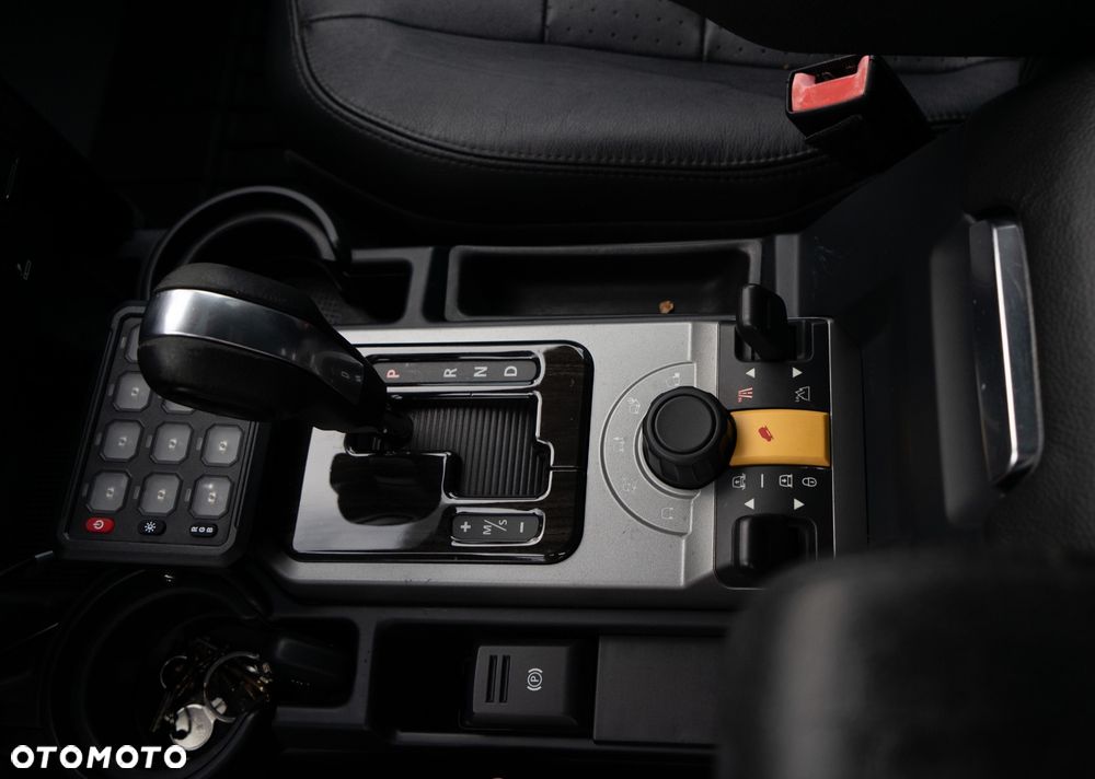 Land Rover Discovery - 17