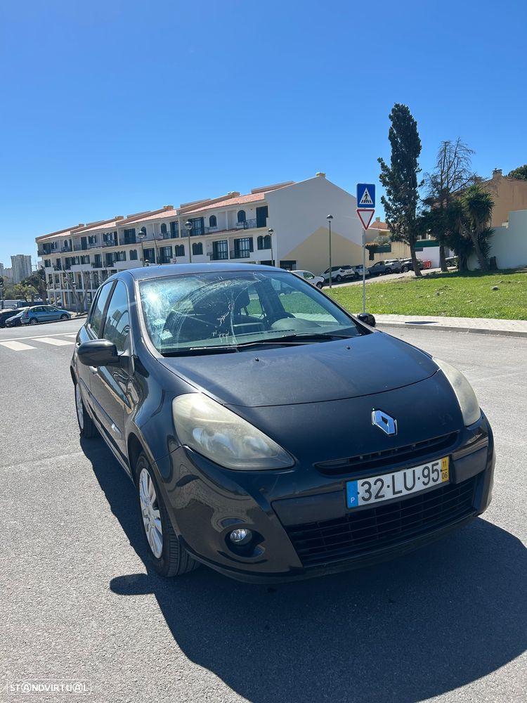 Renault Clio - 5