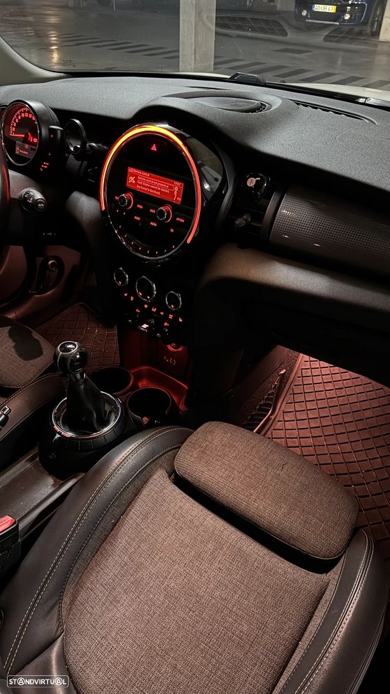 MINI 5 Portas Cooper D Seven Chili - 12