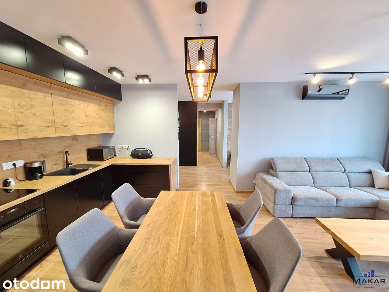 Nietuzinkowy, 4pokojowy apartament z prywatnym tar