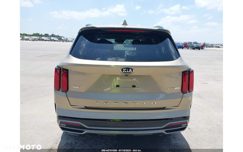 Kia Sorento - 6