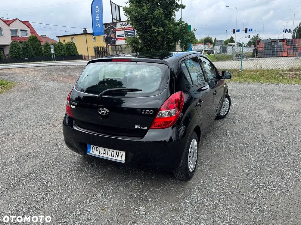 Hyundai i20 - 10
