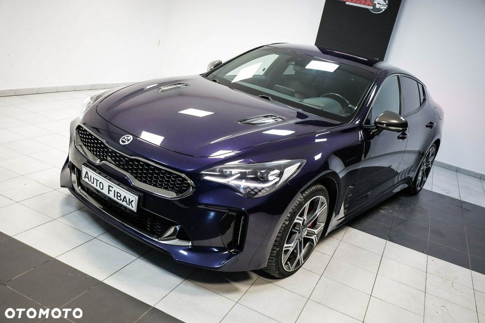Kia Stinger - 9