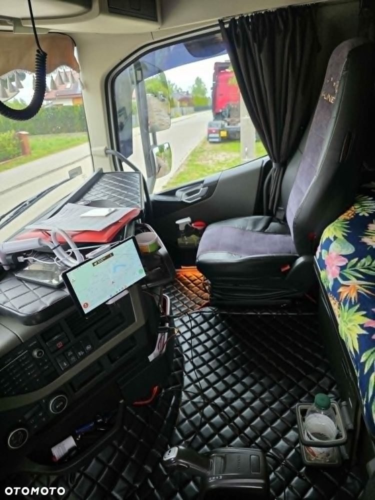 Volvo FH - 9