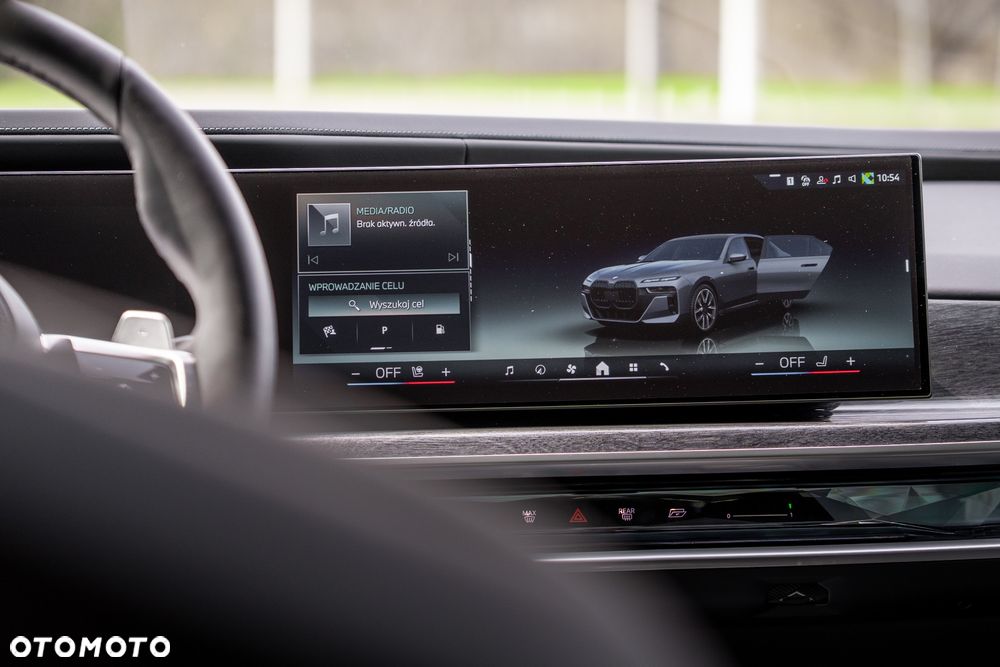 BMW Seria 7 740d xDrive mHEV Individual Edition sport - 38