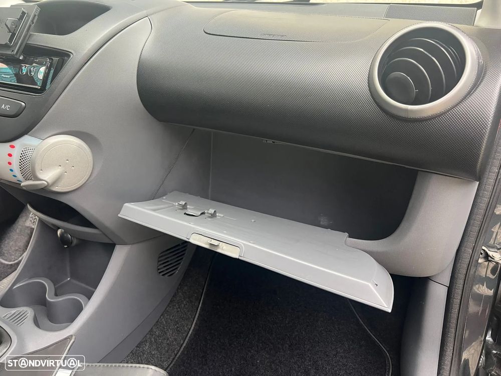 Toyota Aygo 1.0 + AC - 21