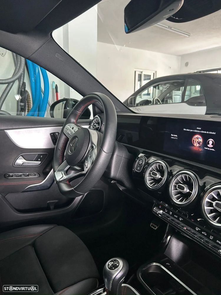 Mercedes-Benz A 200 AMG Line - 3