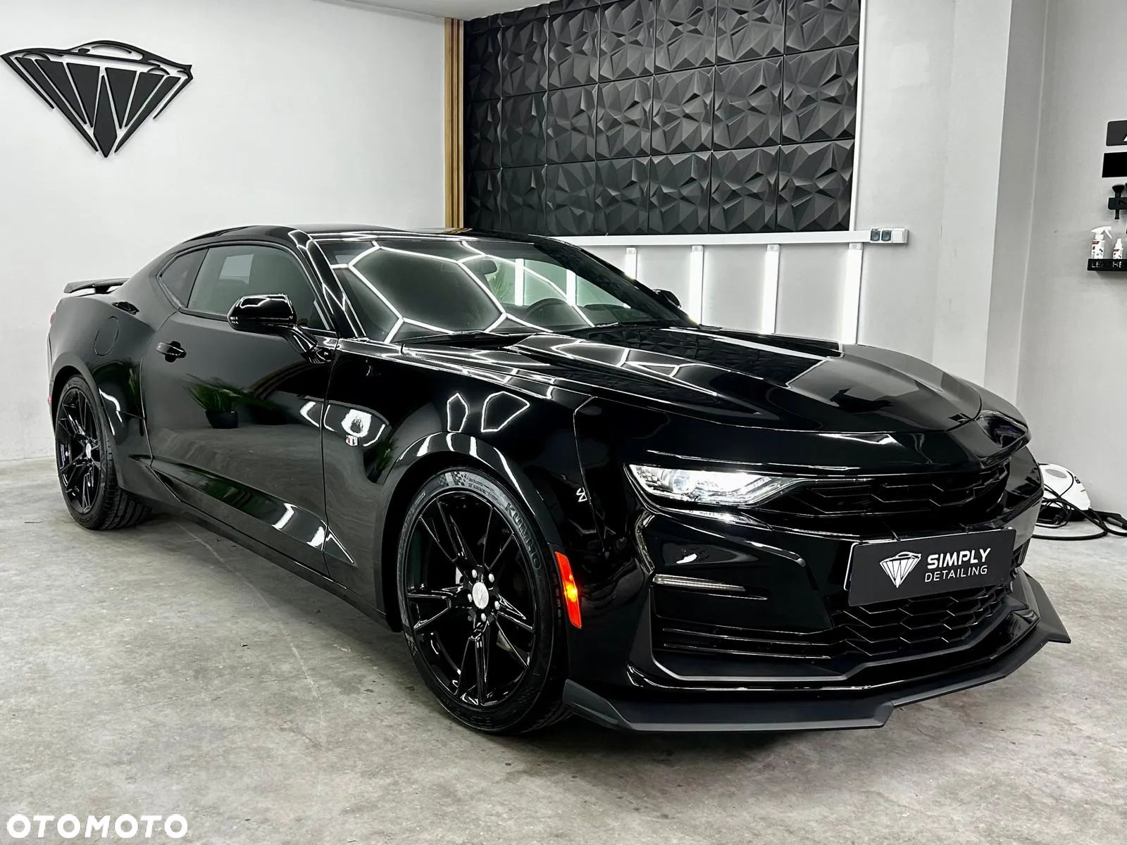 Chevrolet Camaro - 1