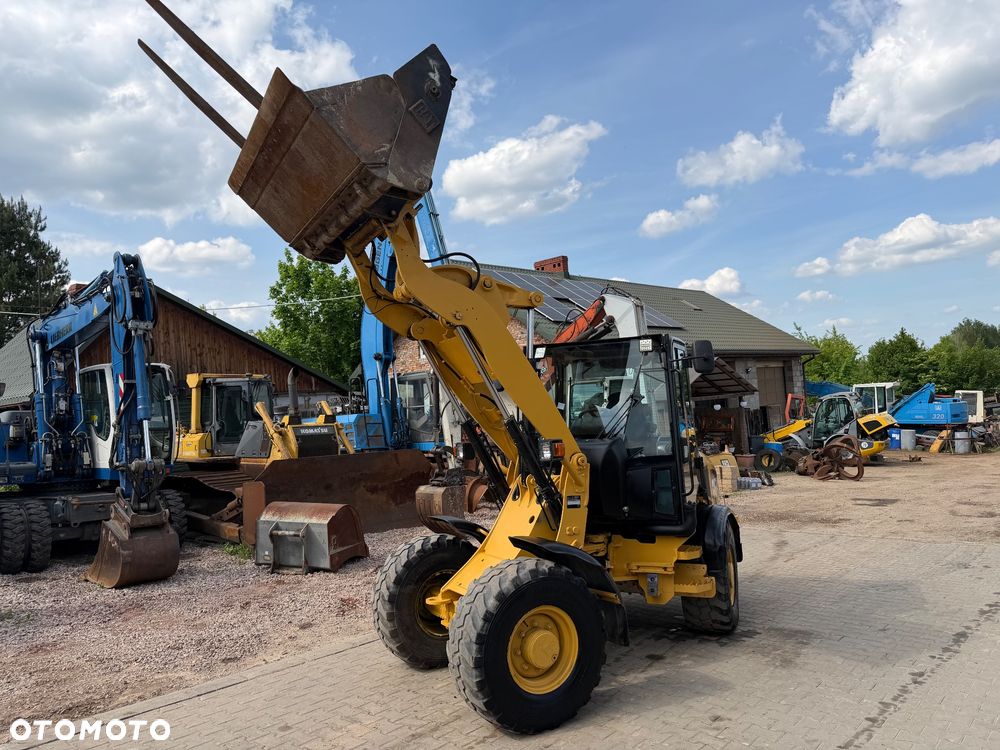Caterpillar 907H - 10