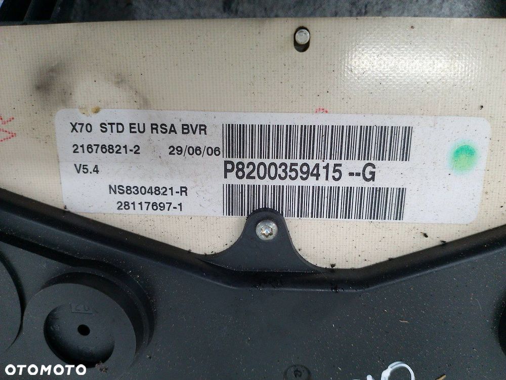 LICZNIK RENAULT MASTER II FL P8200359415-G 2.5 DCI - 2