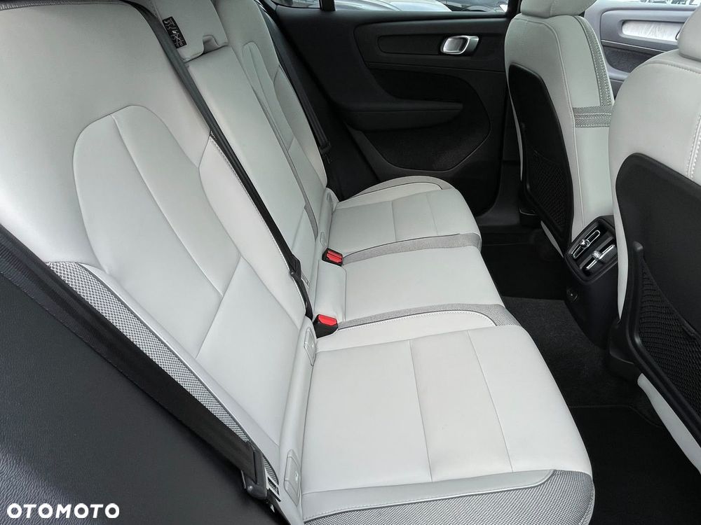 Volvo C40 - 24