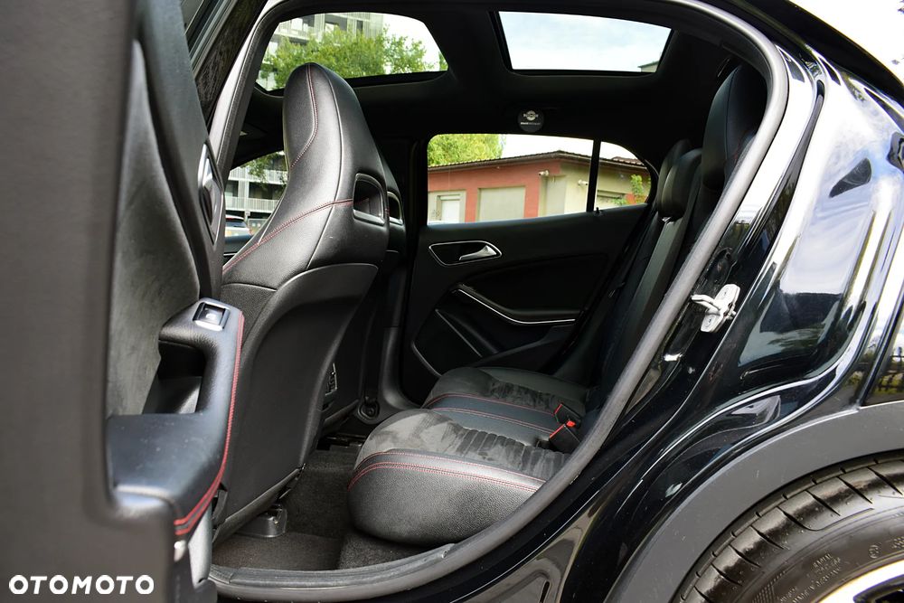 Mercedes-Benz GLA 200 (CDI) d 4Matic 7G-DCT AMG Line - 5