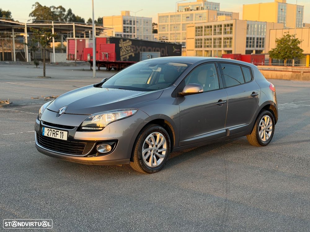 Renault Mégane 1.5 dCi Dynamique SS - 1