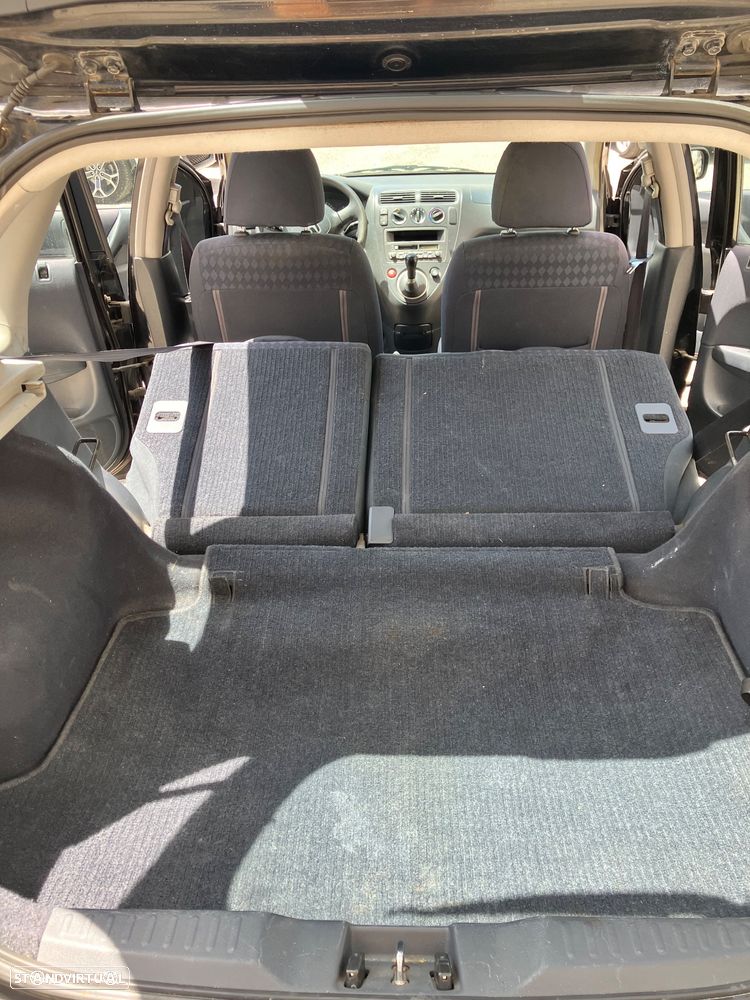 Honda Civic 1.4i S - 13