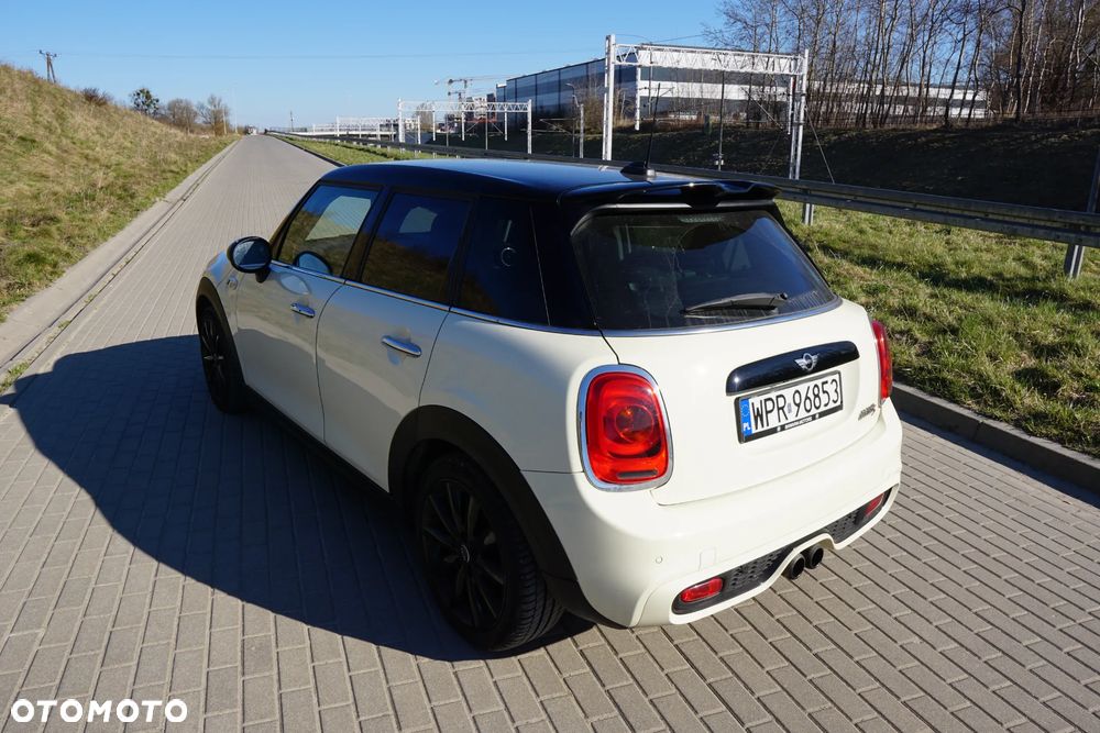 MINI Cooper S Standard - 4